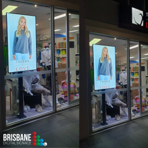 Digital Window Display Screens Hi Brightness 